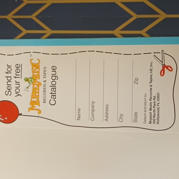 Vintage "The Muppets Take Manhattan" Paperback Book 1984 Classic Retro 80s Kids - Picture 7 of 8